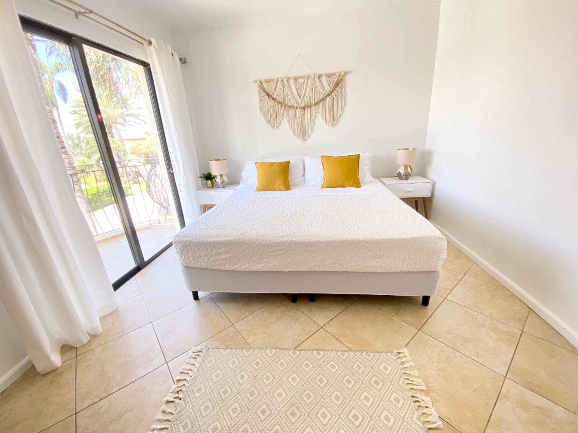 Casa Azure Aruba Palm Beach Exterior foto
