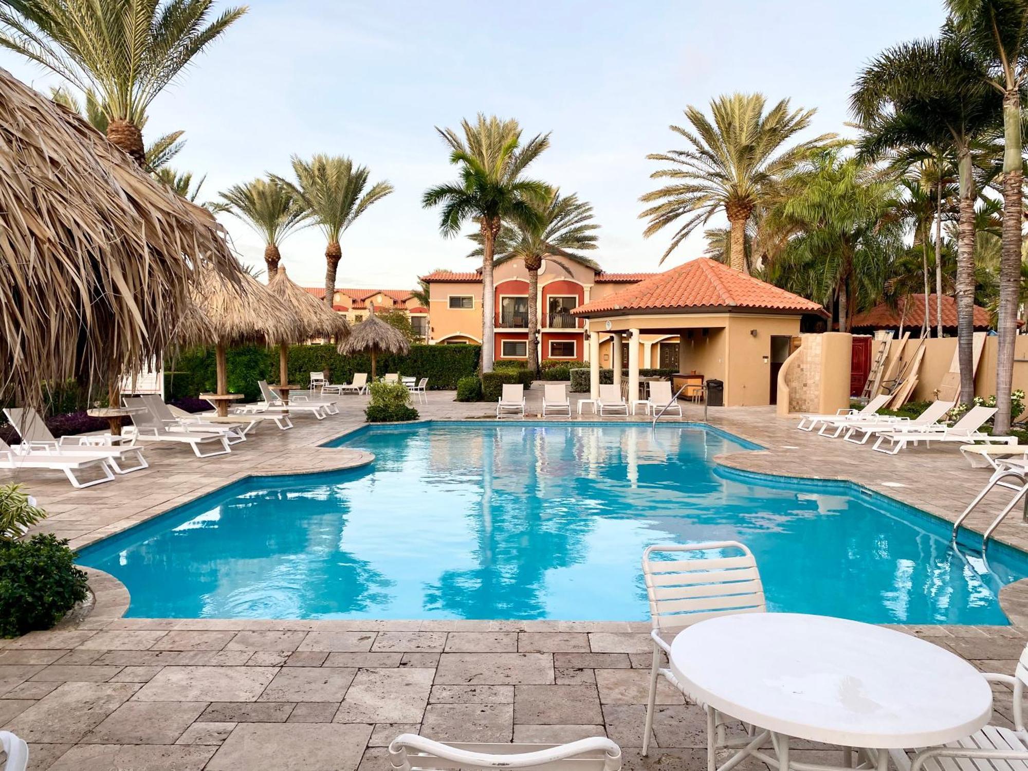 Casa Azure Aruba Palm Beach Exterior foto